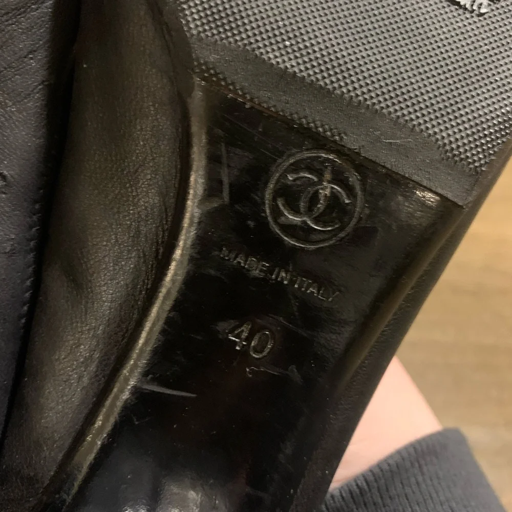 CHANEL Black Leather Cap Toe Block Heel Pumps